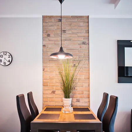 Homely Place 3* Poznań