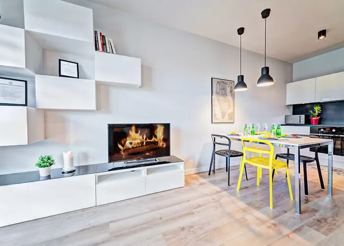 Homely Place 3* Poznań