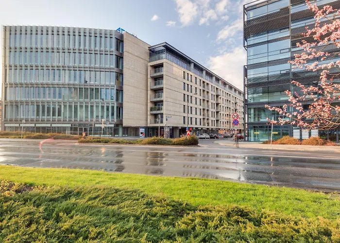 Homely Place 3* Poznań