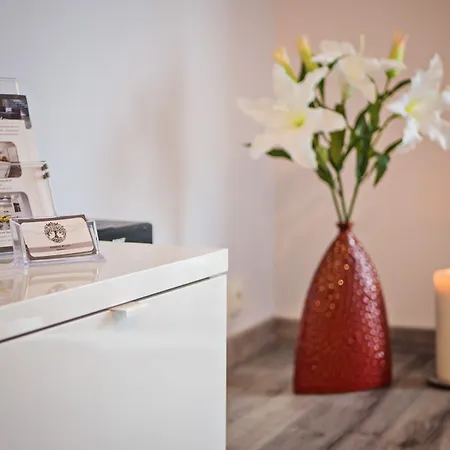 Homely Place 3* Poznań