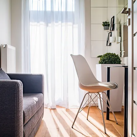 Hotel Homely Place Poznan